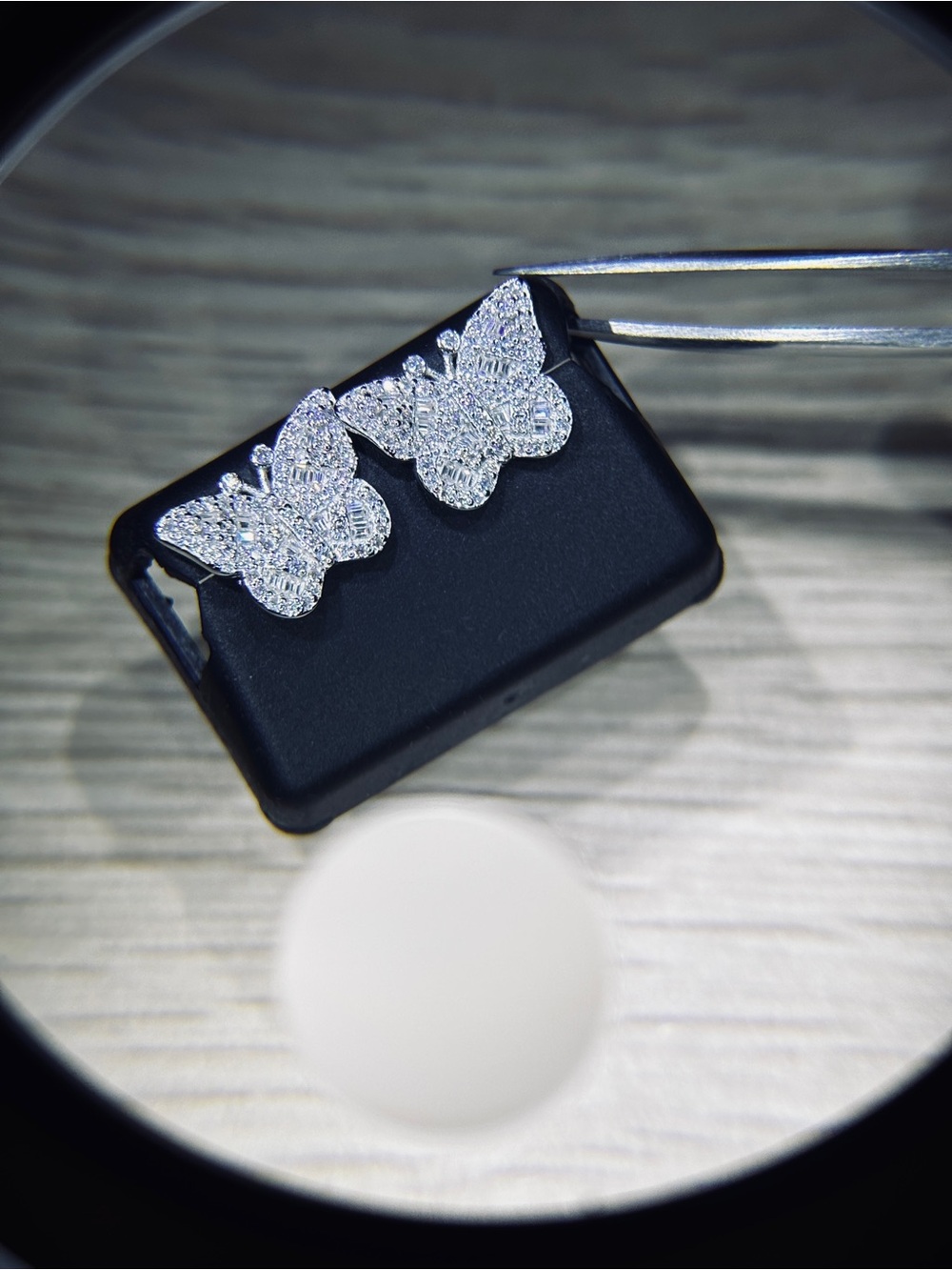 ✨𝐒𝐨𝐥𝐢𝐝 𝟗𝟐𝟓 𝐒𝐭𝐞𝐫𝐥𝐢𝐧𝐠 𝐒𝐢𝐥𝐯𝐞𝐫 𝐕𝐕𝐒 𝐌𝐨𝐢𝐬𝐬𝐚𝐧𝐢𝐭𝐞 𝐁𝐚𝐠𝐮𝐞𝐭𝐭𝐞-𝐂𝐮𝐭 𝐁𝐮𝐭𝐭𝐞𝐫𝐟𝐥𝐲 𝐒𝐭𝐮𝐝 𝐄𝐚𝐫𝐫𝐢𝐧𝐠𝐬✨ - Picture 9 of 10
